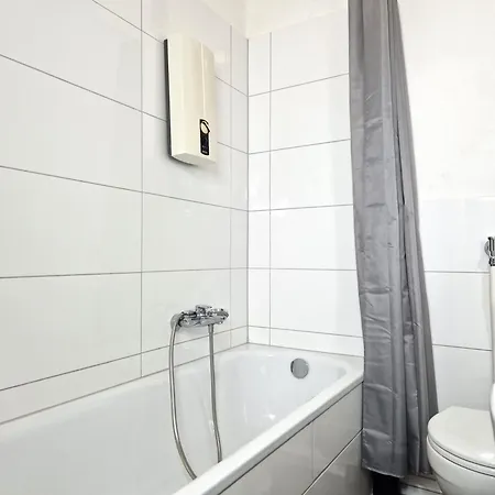 Meribu L92 Fuer Monteure Und Arbeiter Apartmán