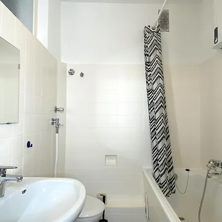 Apartmán Meribu L92 Fuer Monteure Und Arbeiter *